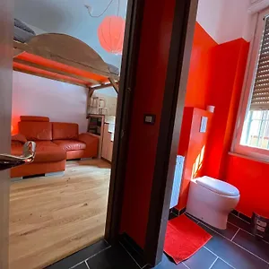 4roomz Bed and breakfast Bolonia