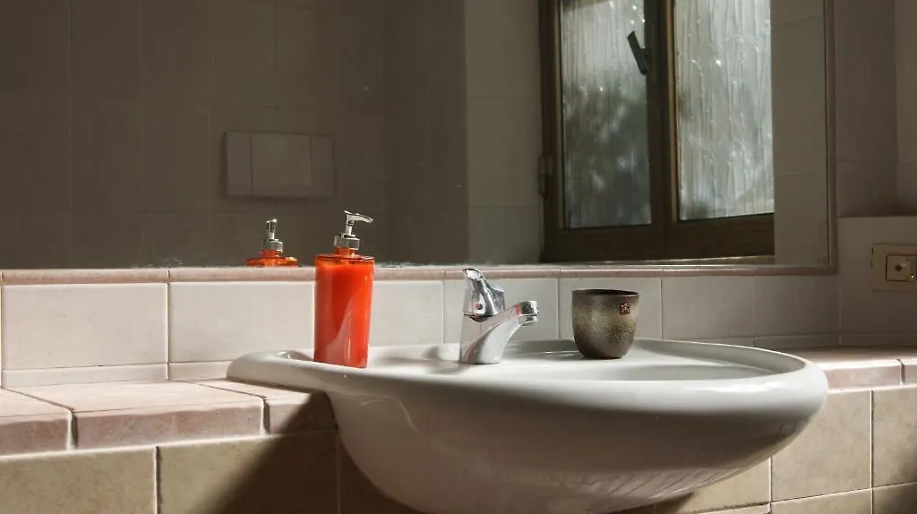 Bed & Breakfast Vegan Inn Airport - Adults Only - Late Check In Fiumicino Italië